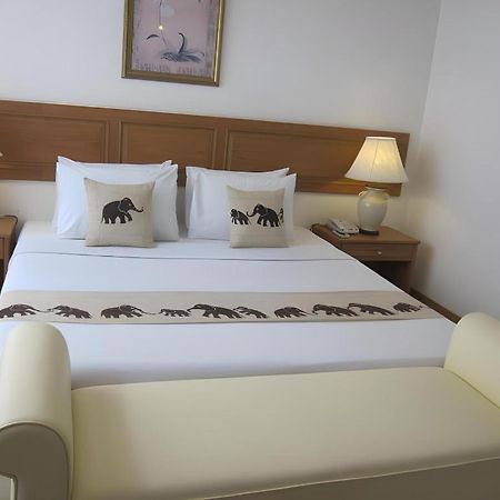Lido Beach Hotel Pattaya Eksteriør bilde
