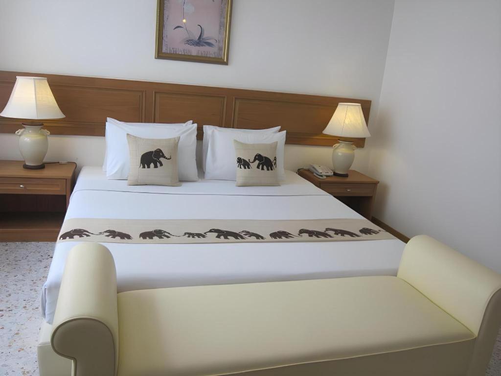 Lido Beach Hotel Pattaya Eksteriør bilde