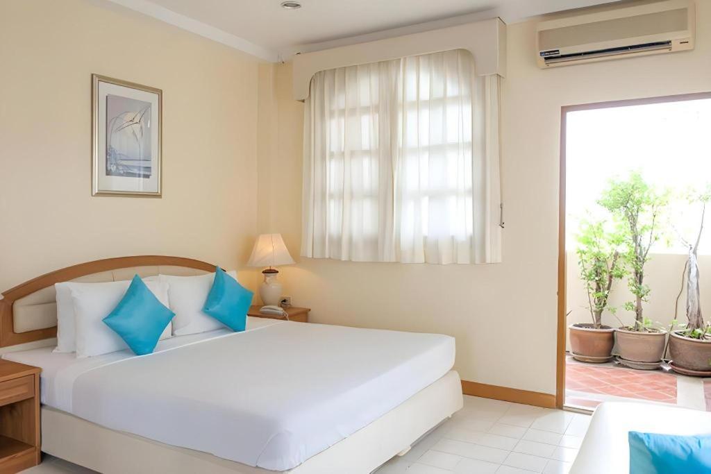 Lido Beach Hotel Pattaya Eksteriør bilde
